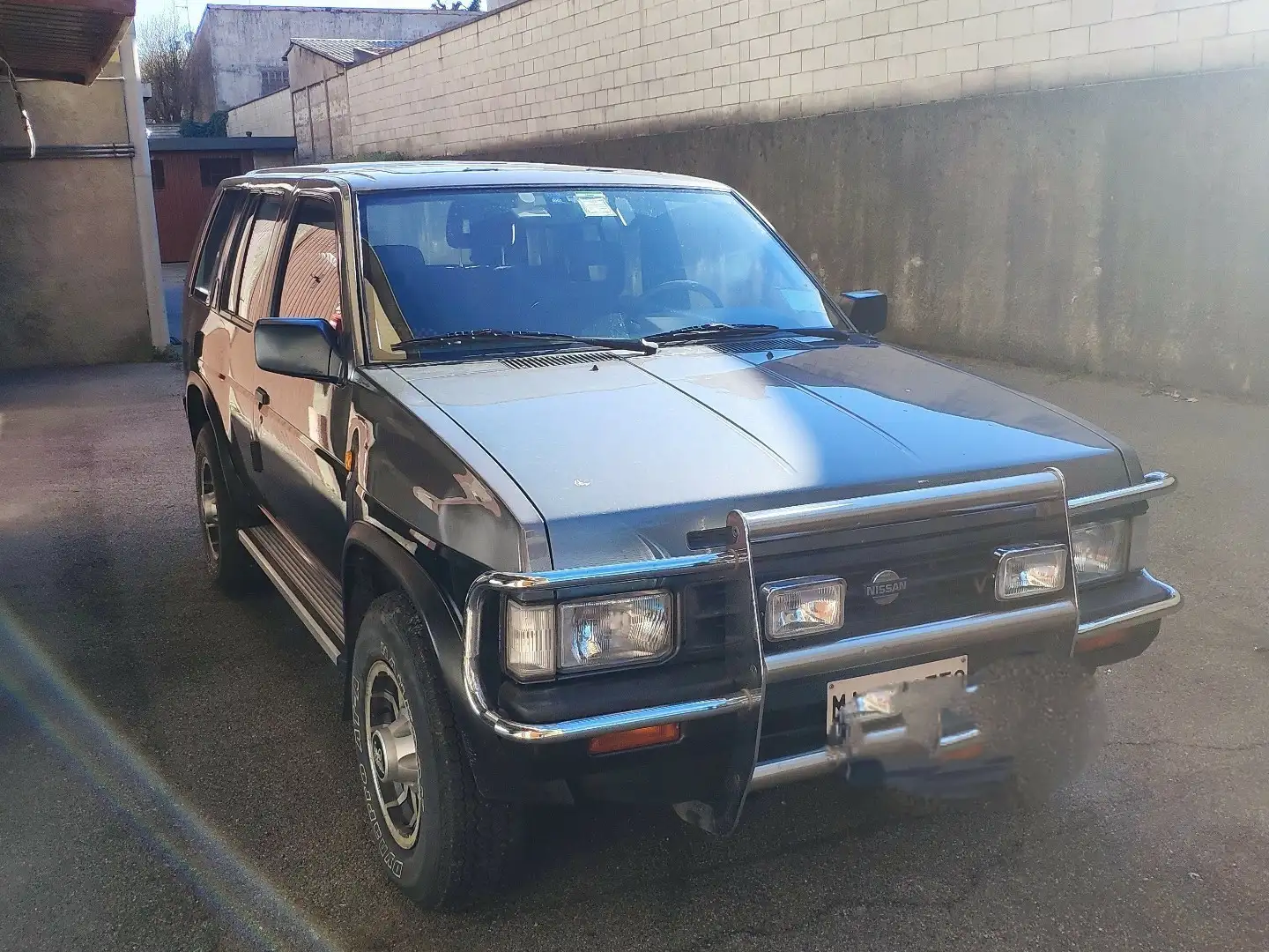 Nissan Terrano 5p 3.0 Czarny - 1