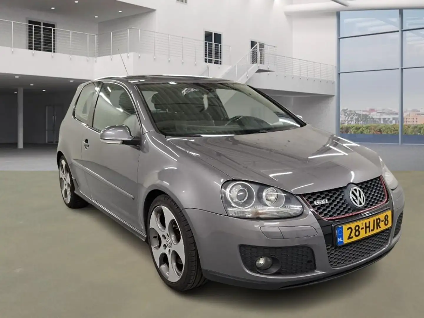 Volkswagen Golf GTI 2.0 Grijs - 2