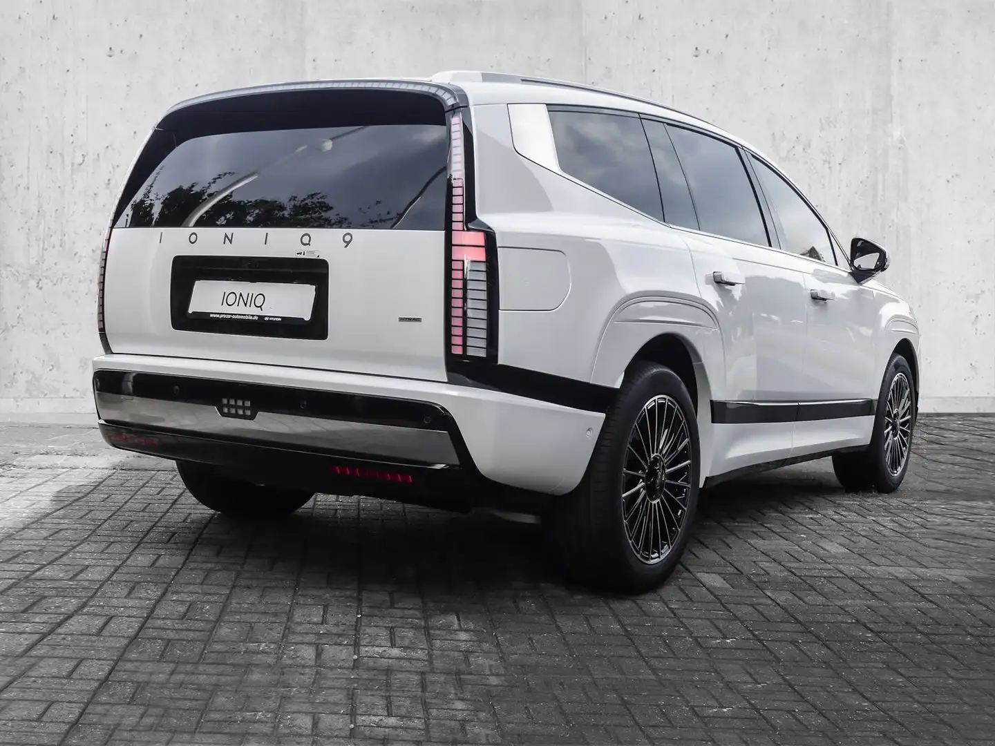 Hyundai IONIQ 9 UNIQ Relax-Paket Bose Sound Panoramadach Weiß - 2