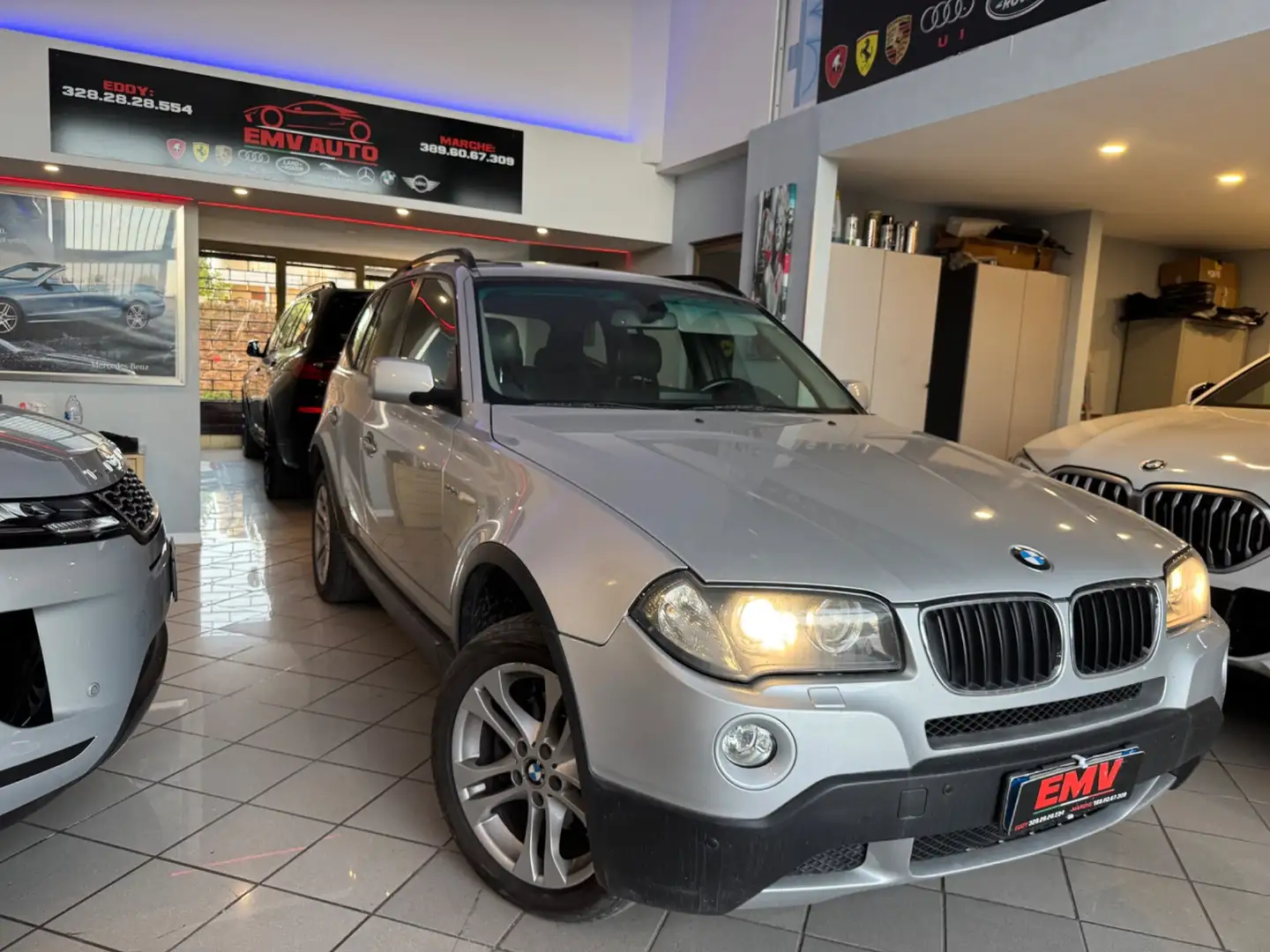 BMW X3 2.0d cat Futura Grigio - 1