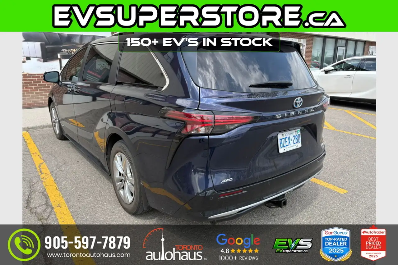 Toyota Sienna photo Toyota Sienna