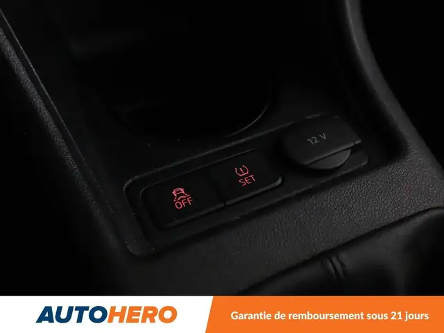 Volkswagen Up! view 27