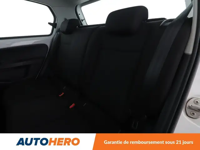 Volkswagen Up! view 14