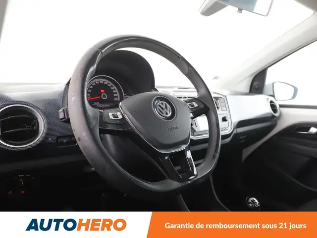 Volkswagen Up! view 11