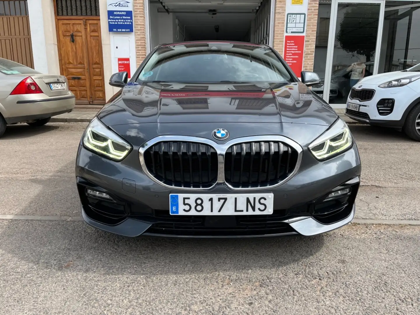 BMW 116 116d Gris - 2
