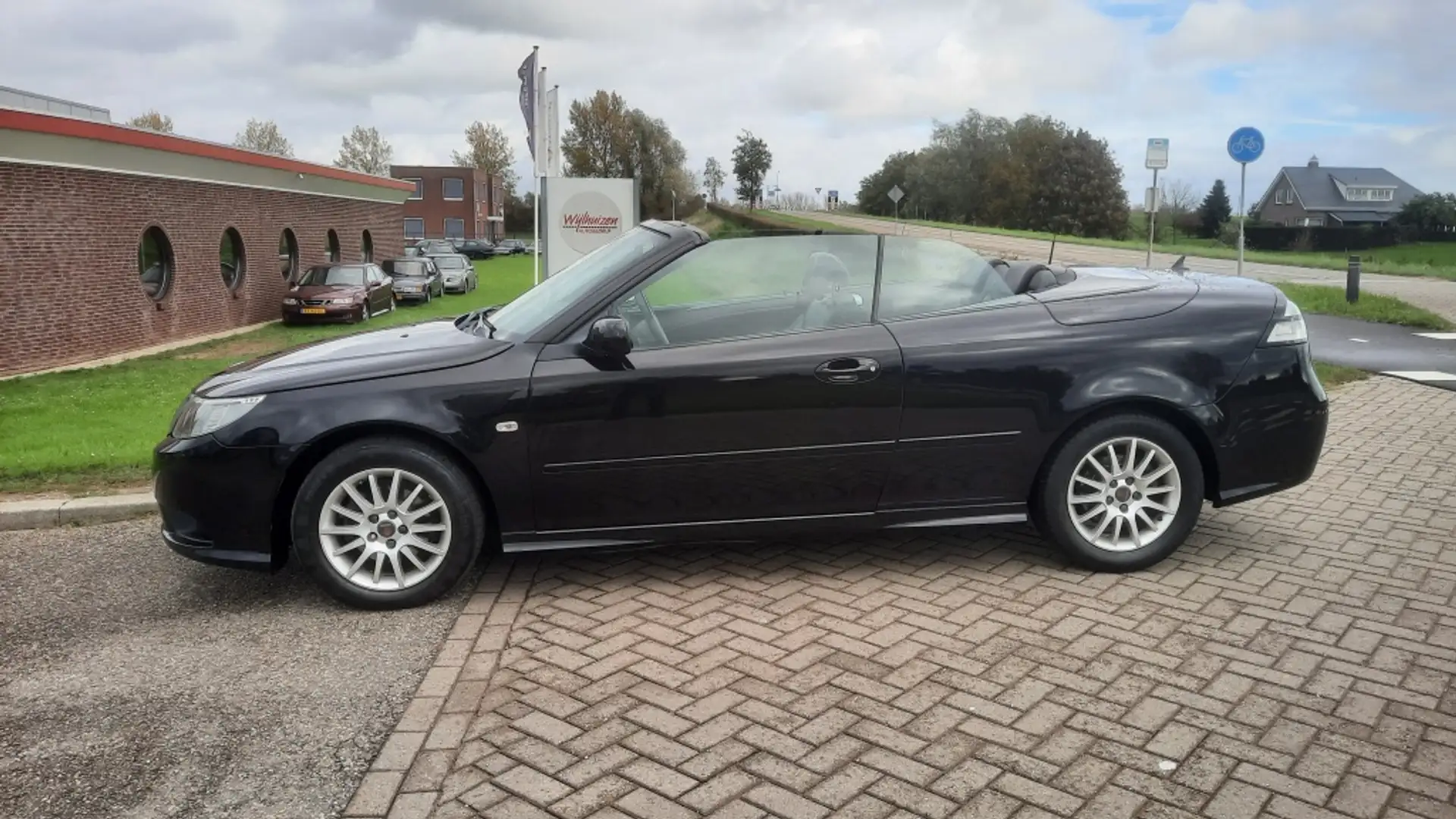 Saab 9-3 Cabrio 1.8t Linear Zwart - 2