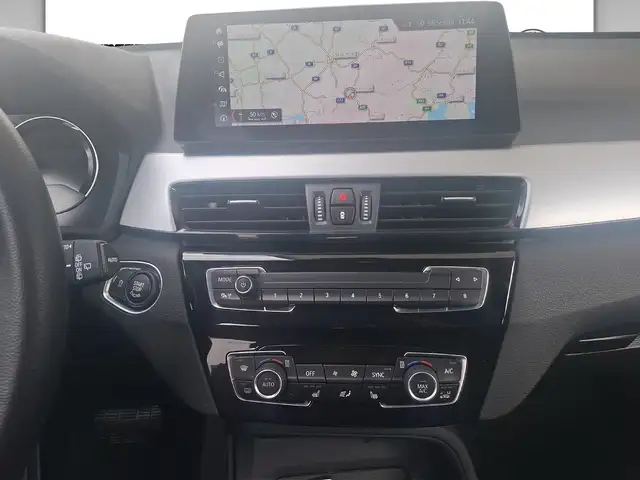 BMW X1 view 10