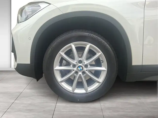 BMW X1 view 5