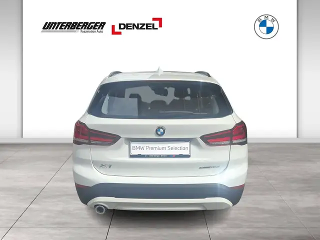 BMW X1 view 3