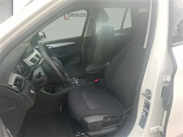 BMW X1 view 11
