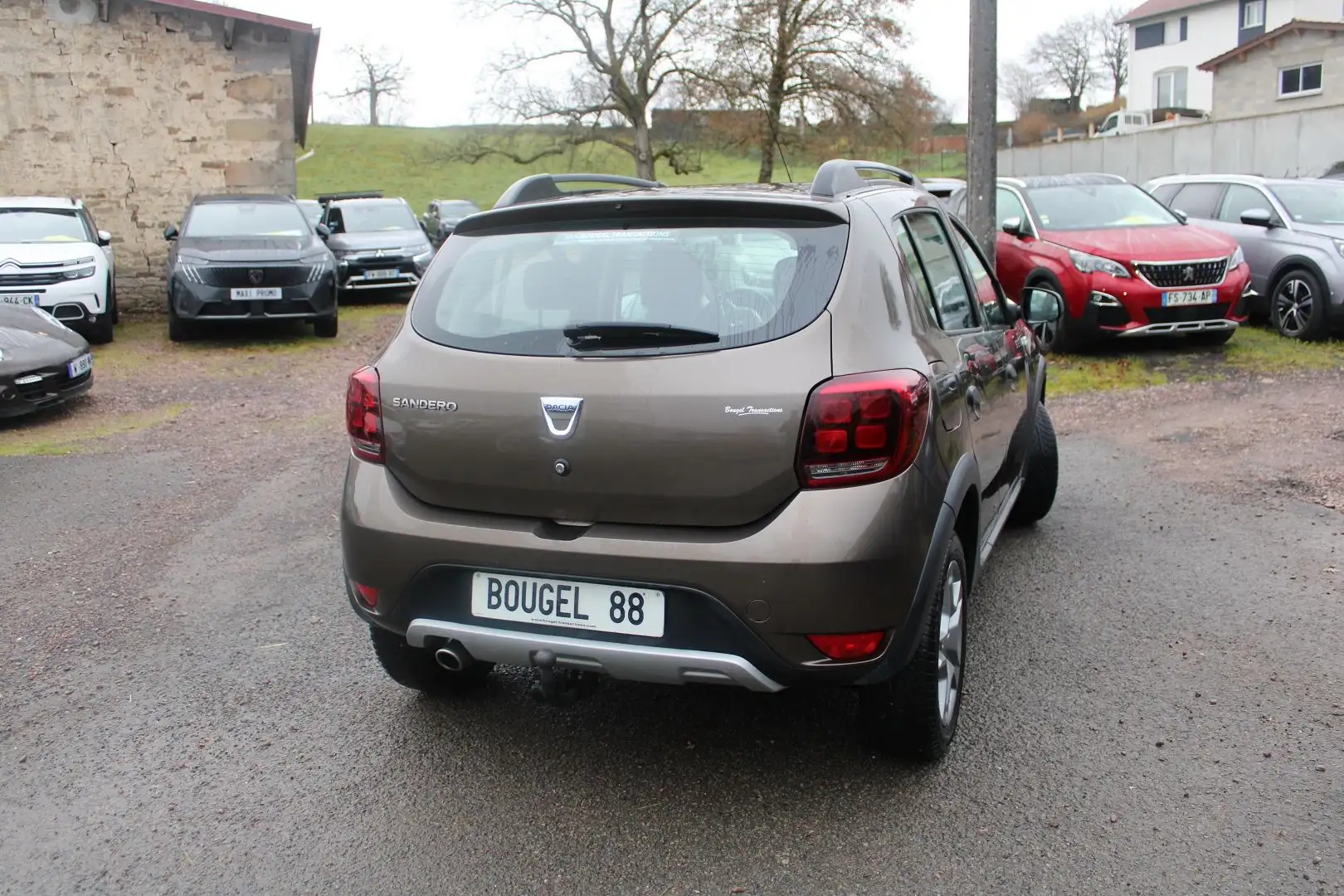 Dacia Sandero STEPWAY 1L5 DCI 90 CV CLIM AUDIO SAT MP3 ATTELAGE USB BLUETOOTH ROUE DE SECOURS smeđa - 2