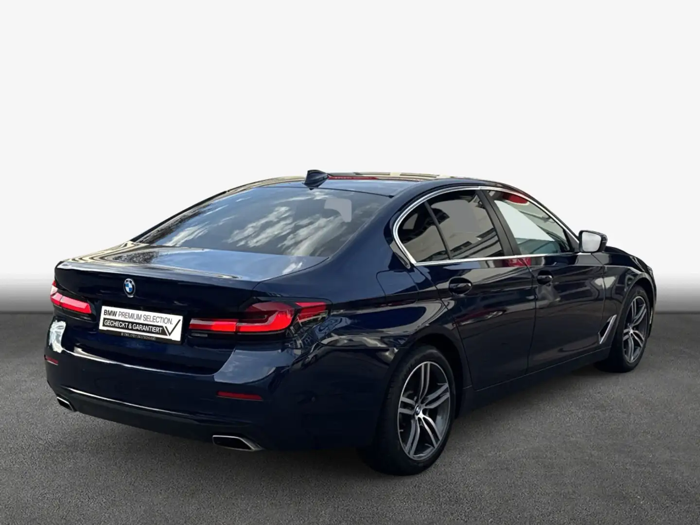BMW 530 d Aut. LED HiFi AHK Blau - 2