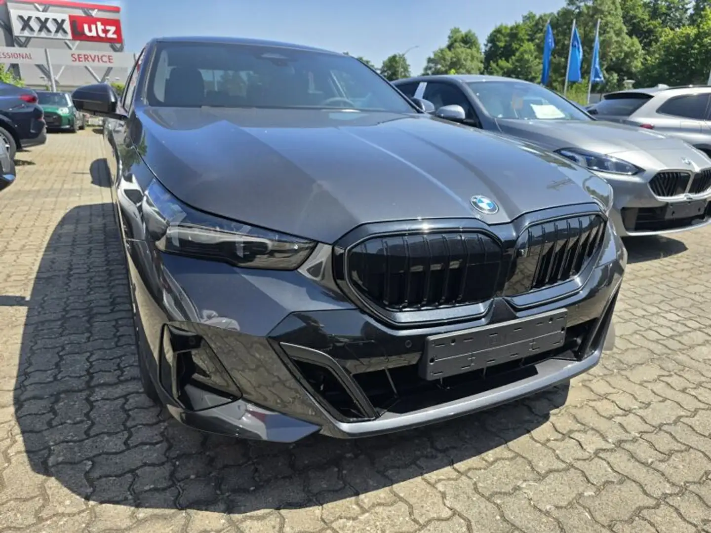 BMW 520 d M Sportpaket Grau - 2