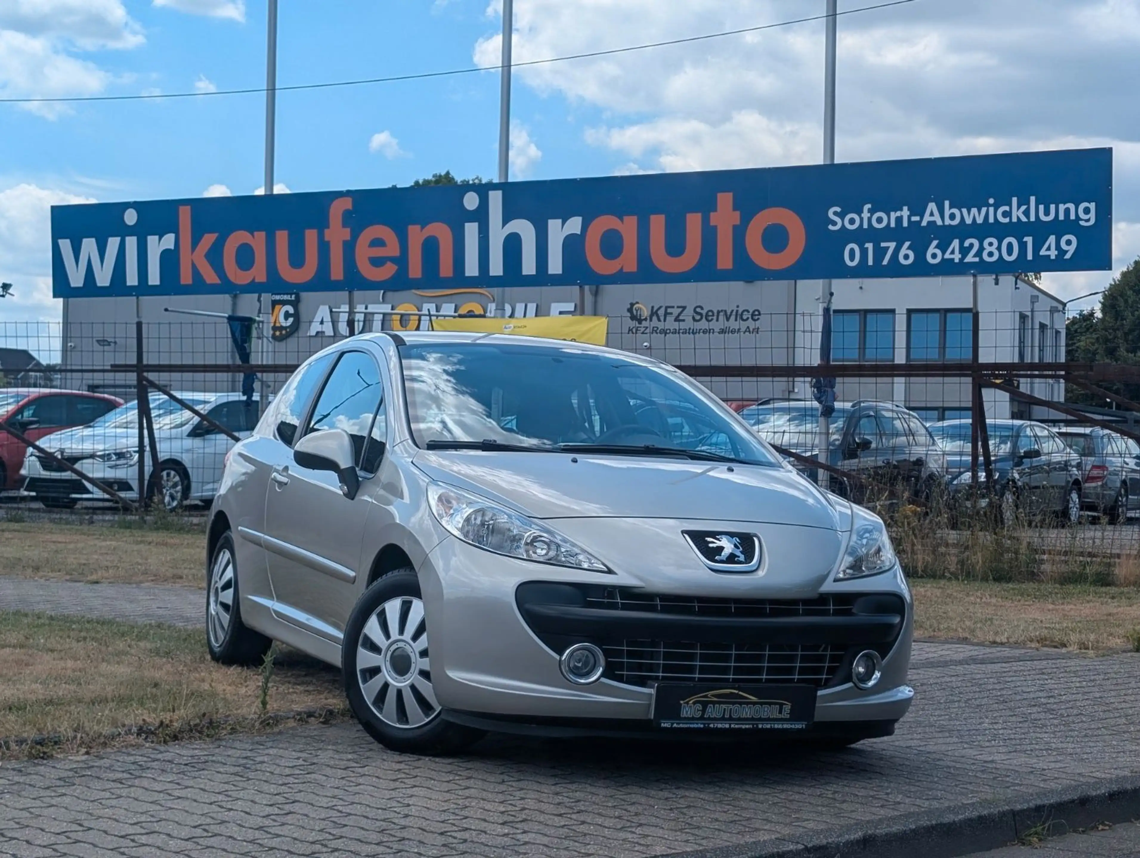 Peugeot 207 Sport*AUTOMATIK*KLIMA*ZV-FUNK*RADIO-CD*PDC !