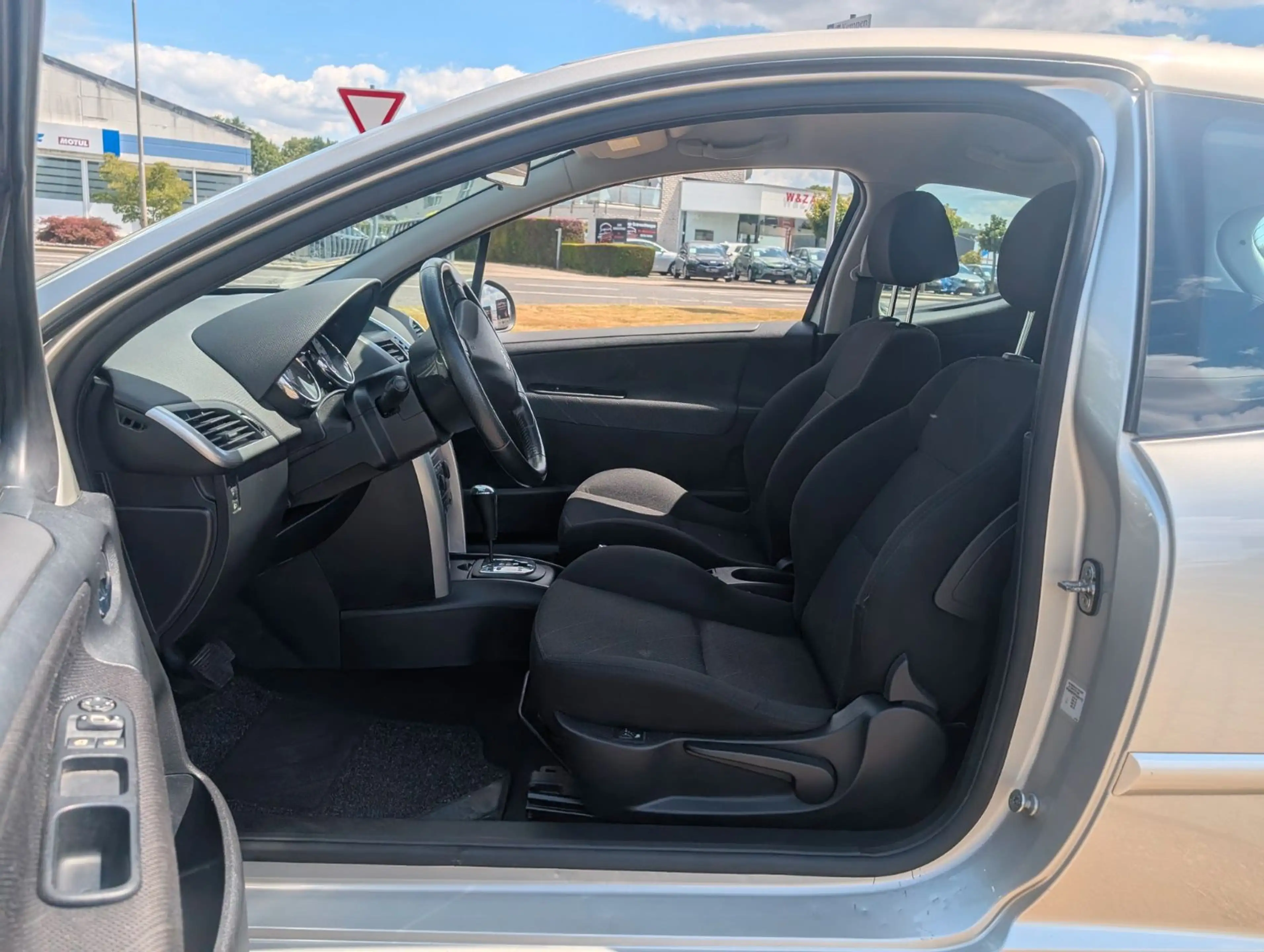 Peugeot 207 Sport*AUTOMATIK*KLIMA*ZV-FUNK*RADIO-CD*PDC ! — photo 15