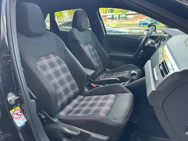 Volkswagen Polo view 14