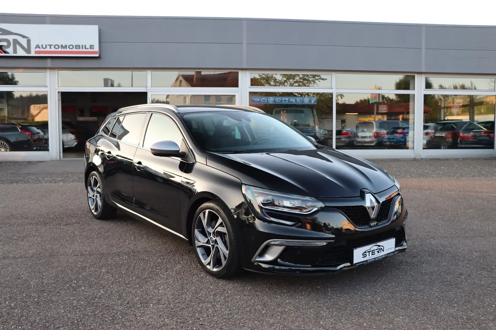 Renault Megane IV GT l AMBIENTE l LED l NAVI l Zwart - 2