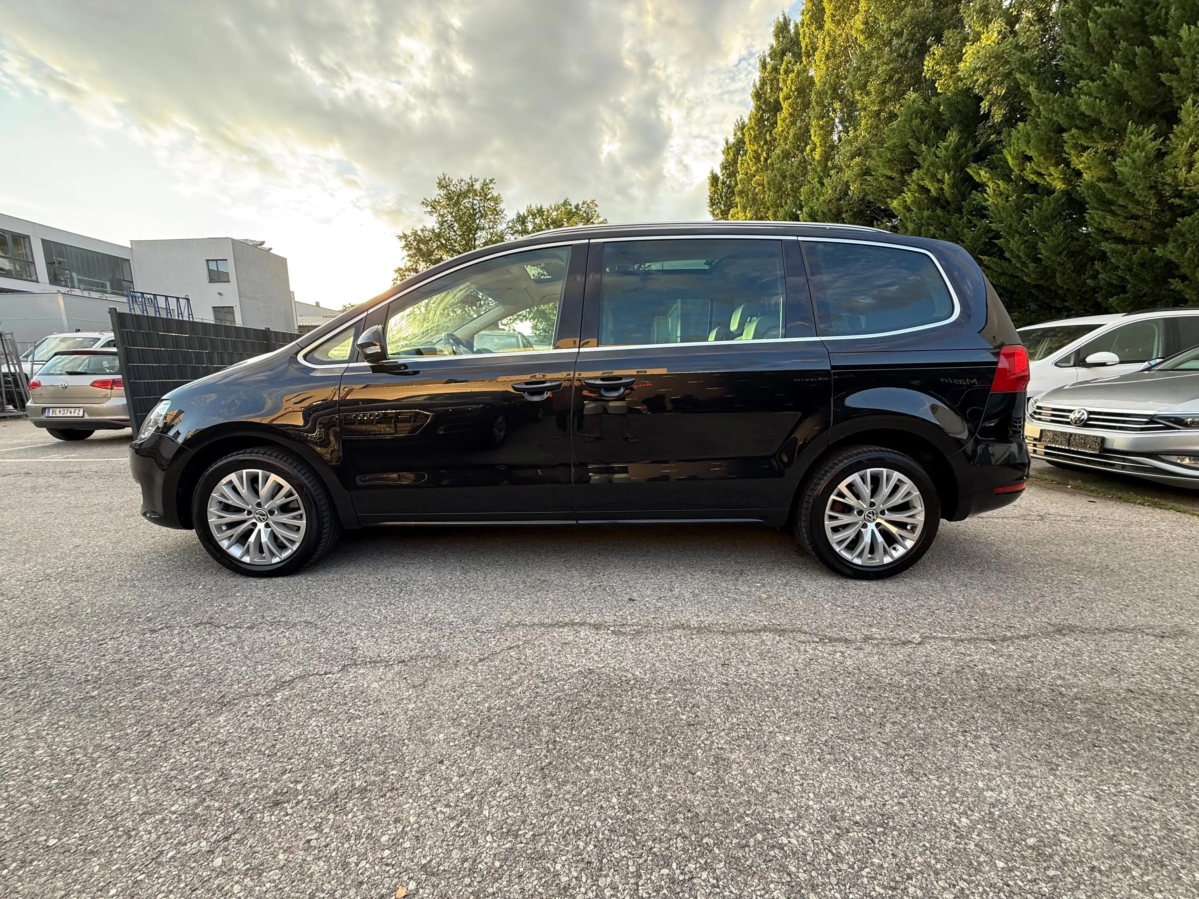Volkswagen Sharan Sky BMT 2,0 TDI DPF DSG //PANORAMADACH// — photo 8