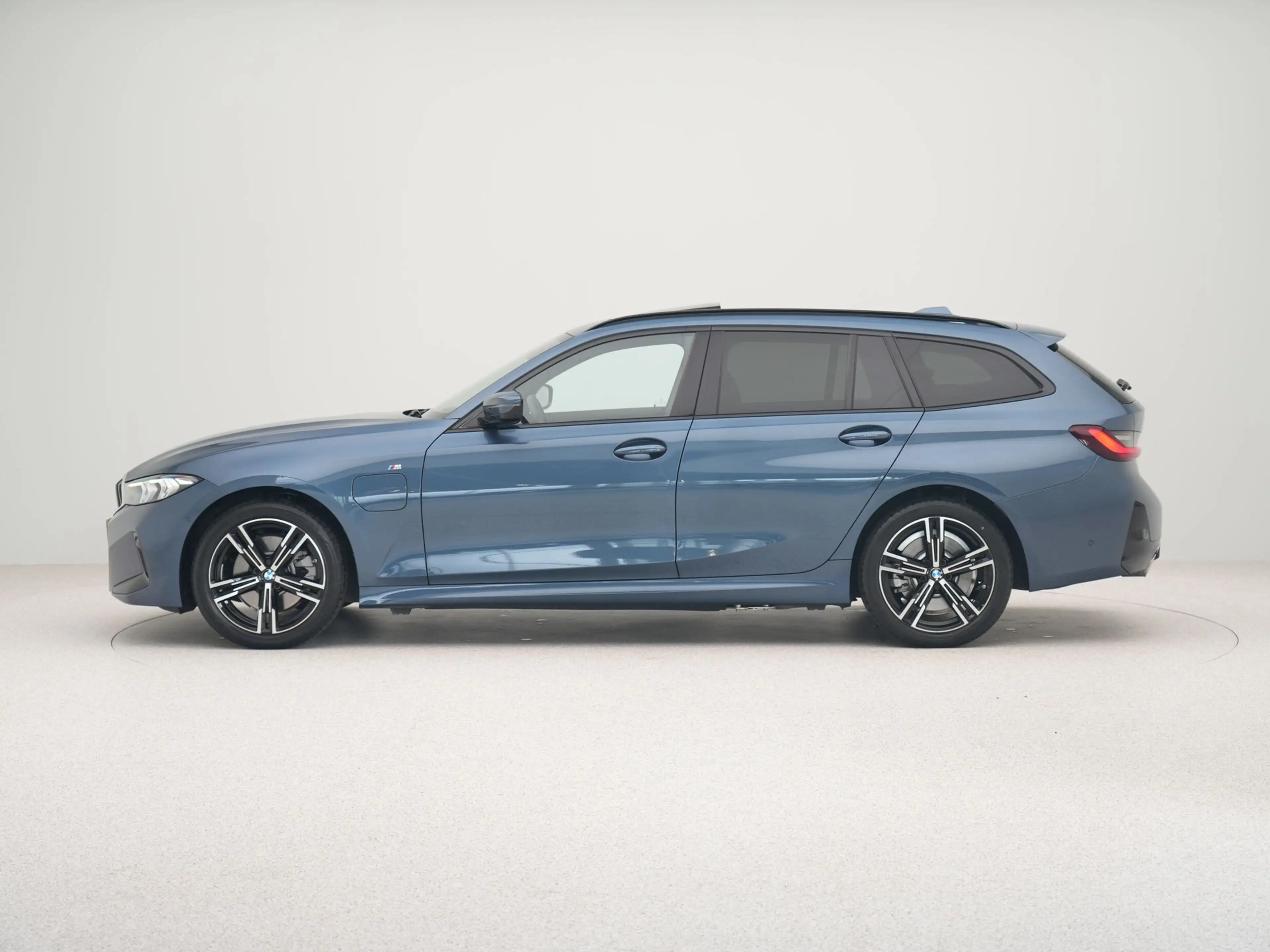 BMW 330 3 Serie 330e M-Sport | Trekhaak | Panoramadak — photo 13