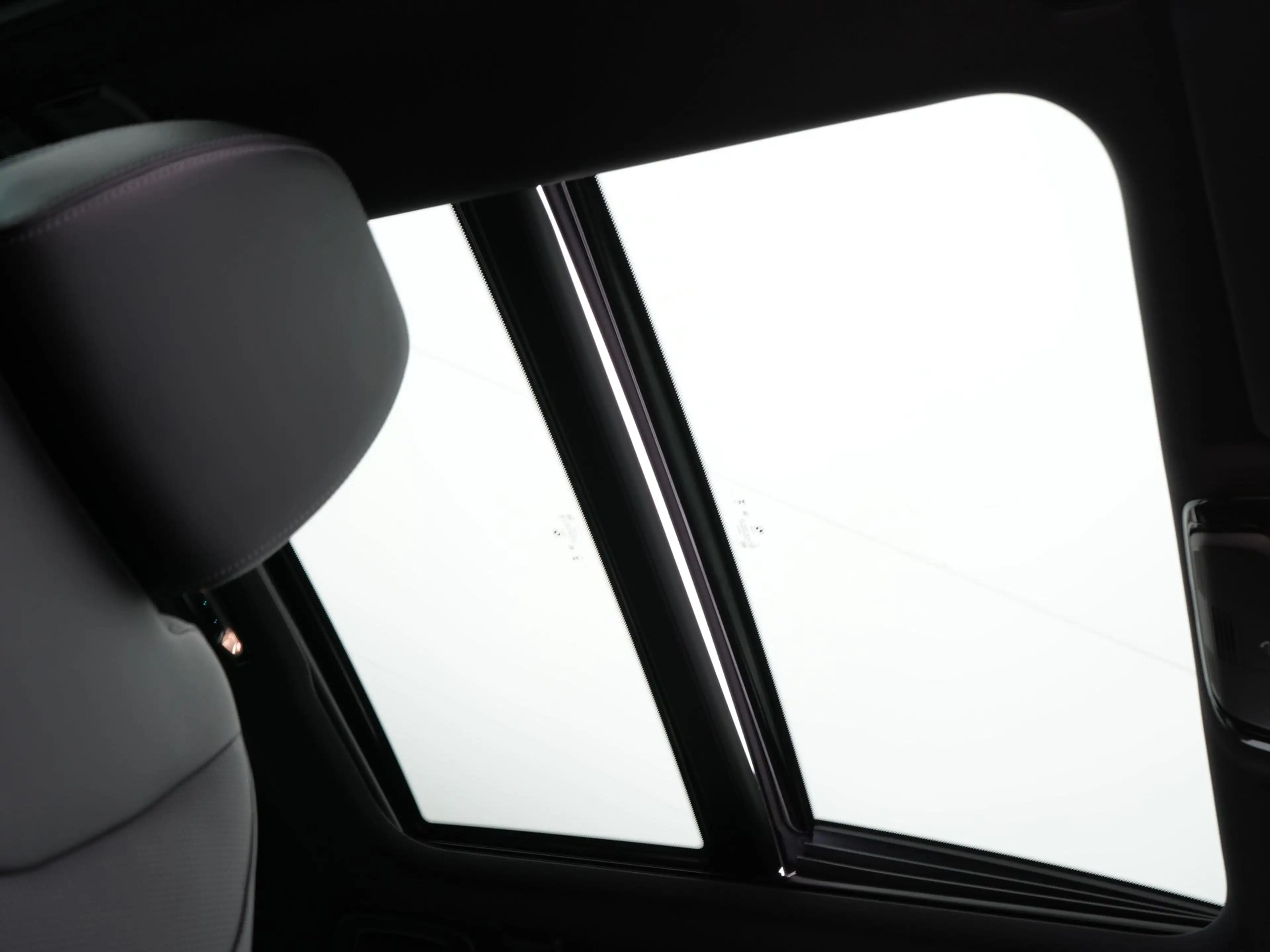 BMW 330 3 Serie 330e M-Sport | Trekhaak | Panoramadak — photo 15