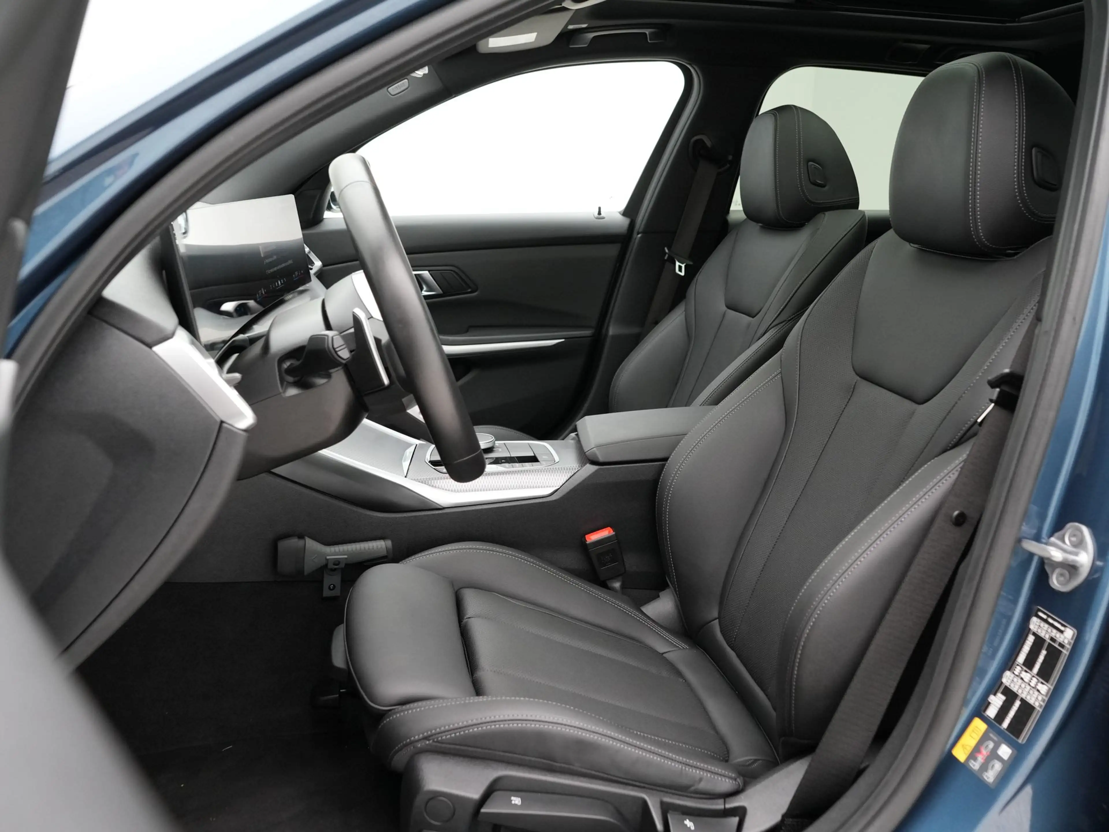 BMW 330 3 Serie 330e M-Sport | Trekhaak | Panoramadak — photo 5