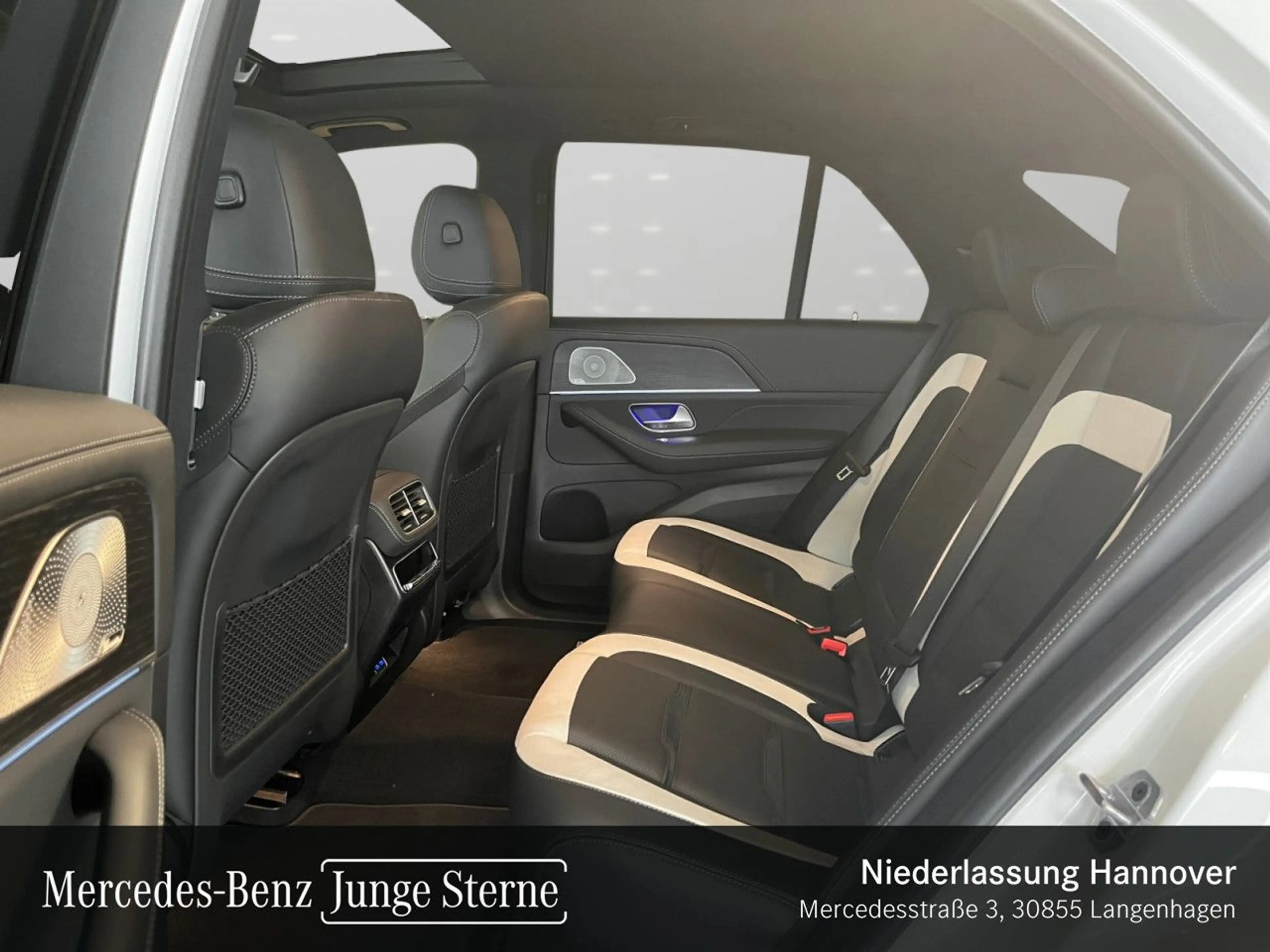Mercedes-Benz GLE 63 AMG GLE 63 S 4M PANO+360+AHK+MULTIBEAM+STHZG+22"+HUD — photo 14