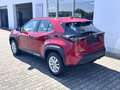 Toyota Yaris Cross - 1,5 l 4x2 Hybrid 116 Comfort *Allwetterreifen* Rot - thumbnail 3
