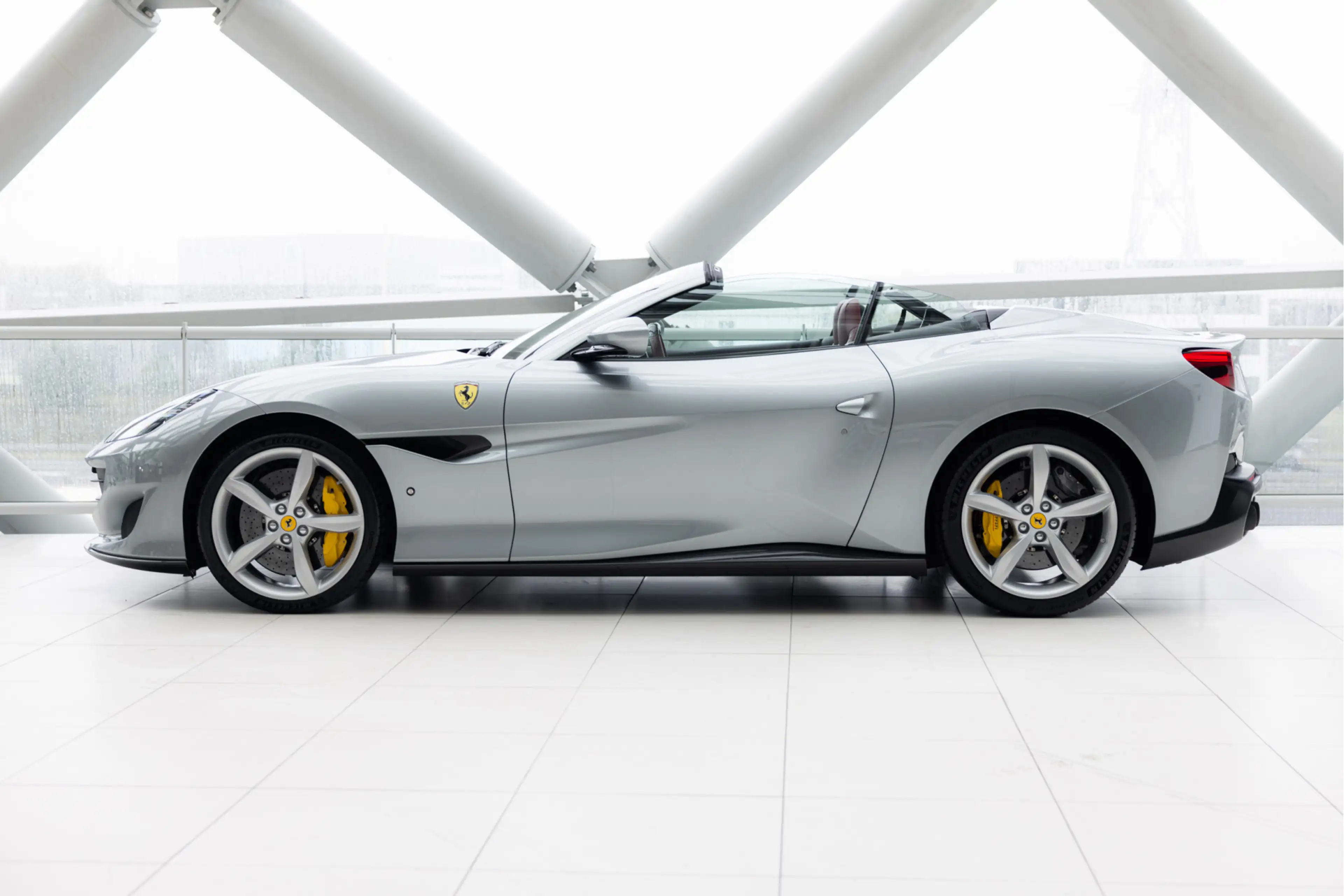 Ferrari Portofino 3.9 V8 | Full Carbon | Pass Display | — photo 6