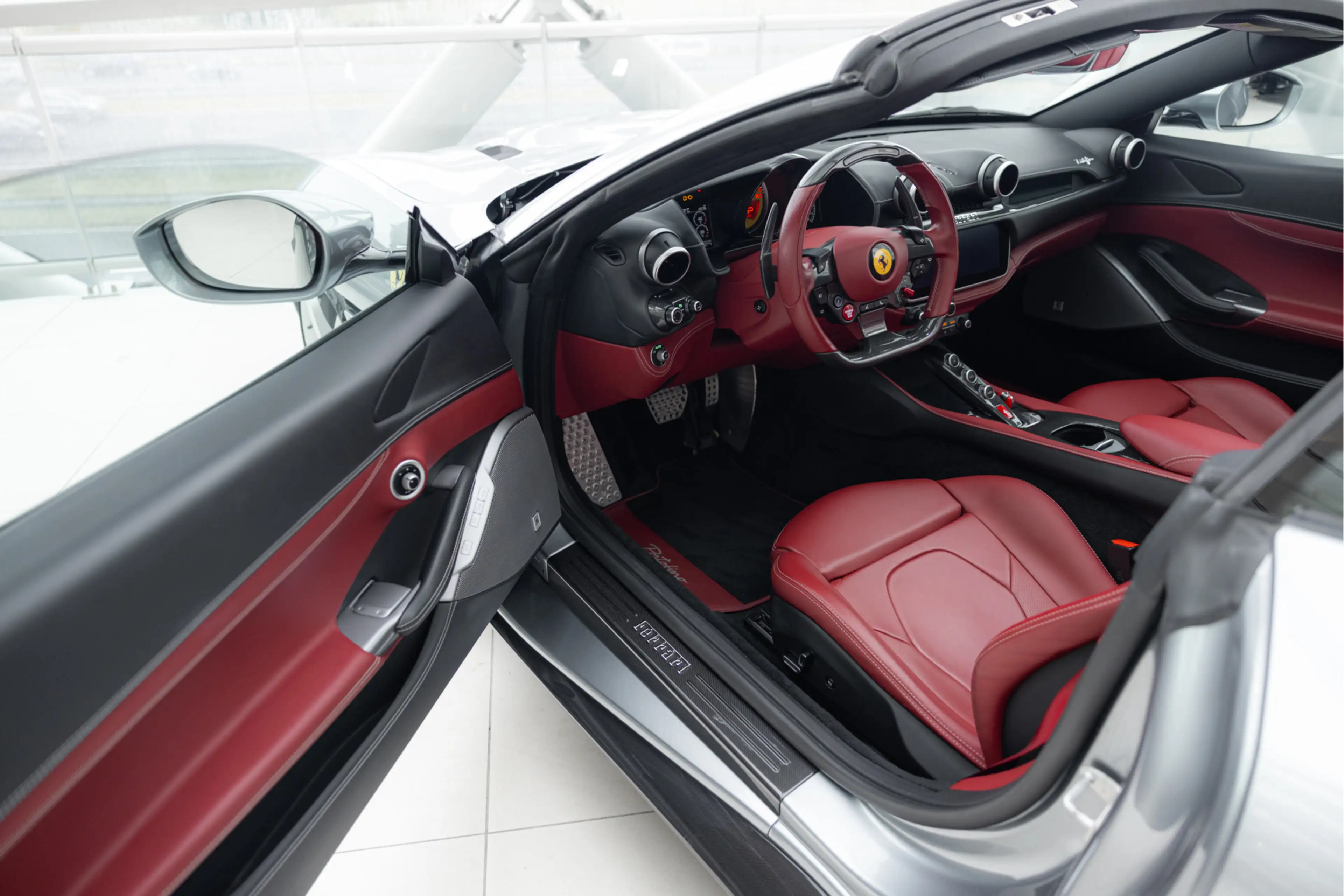 Ferrari Portofino 3.9 V8 | Full Carbon | Pass Display | — photo 3