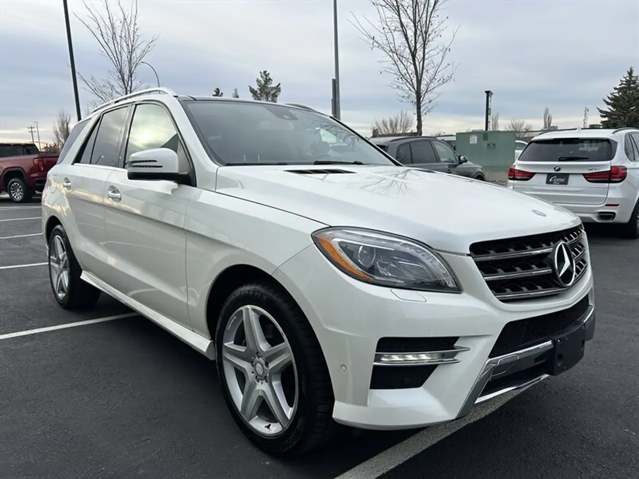 Mercedes-Benz M-Class снимка Mercedes-Benz M-Class