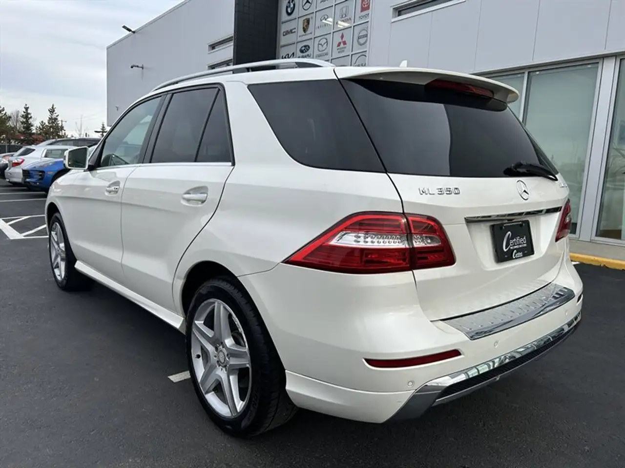 Mercedes-Benz M-Class снимка Mercedes-Benz M-Class