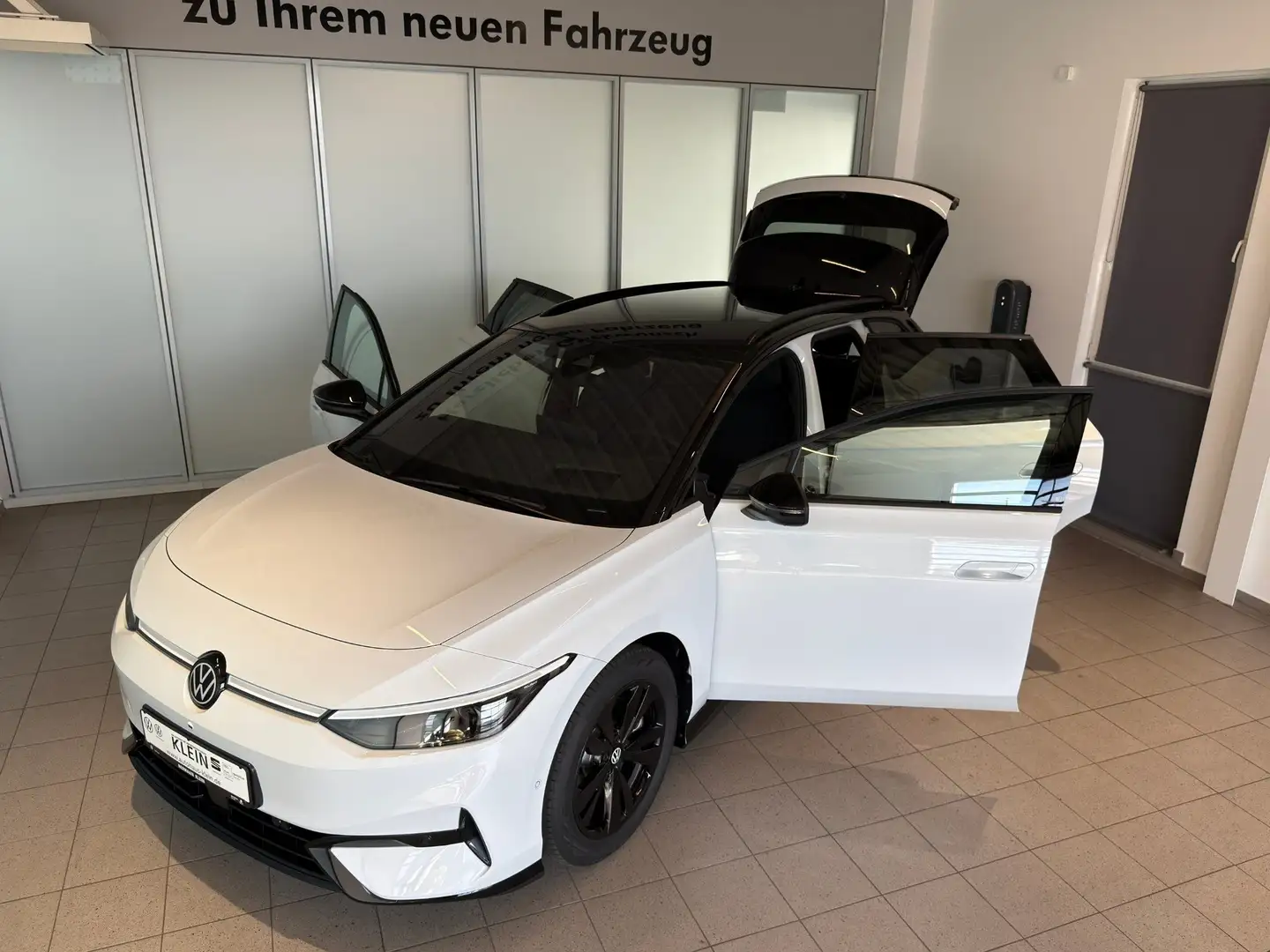 Volkswagen ID.7 Tourer Pro S 210 kW (286 PS) 86 kWh 1-Gang-Automat Weiß - 2