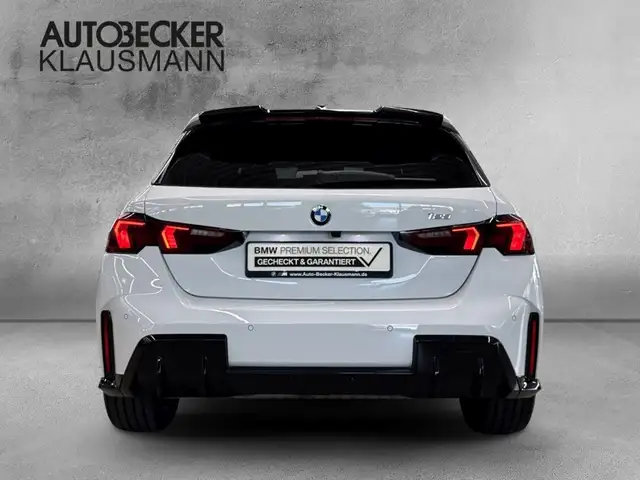 BMW M view 6