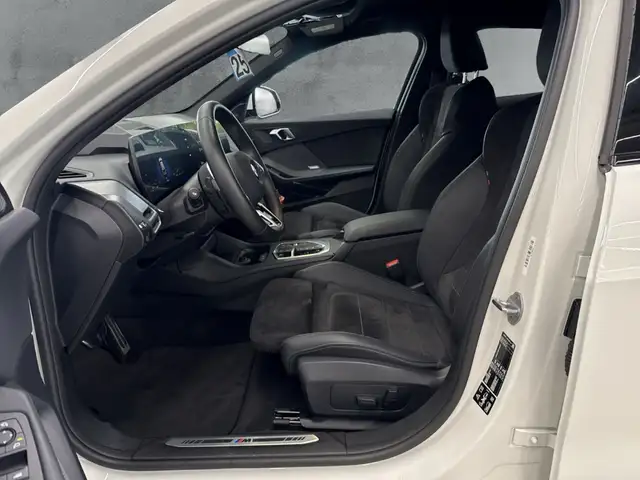 BMW M view 8