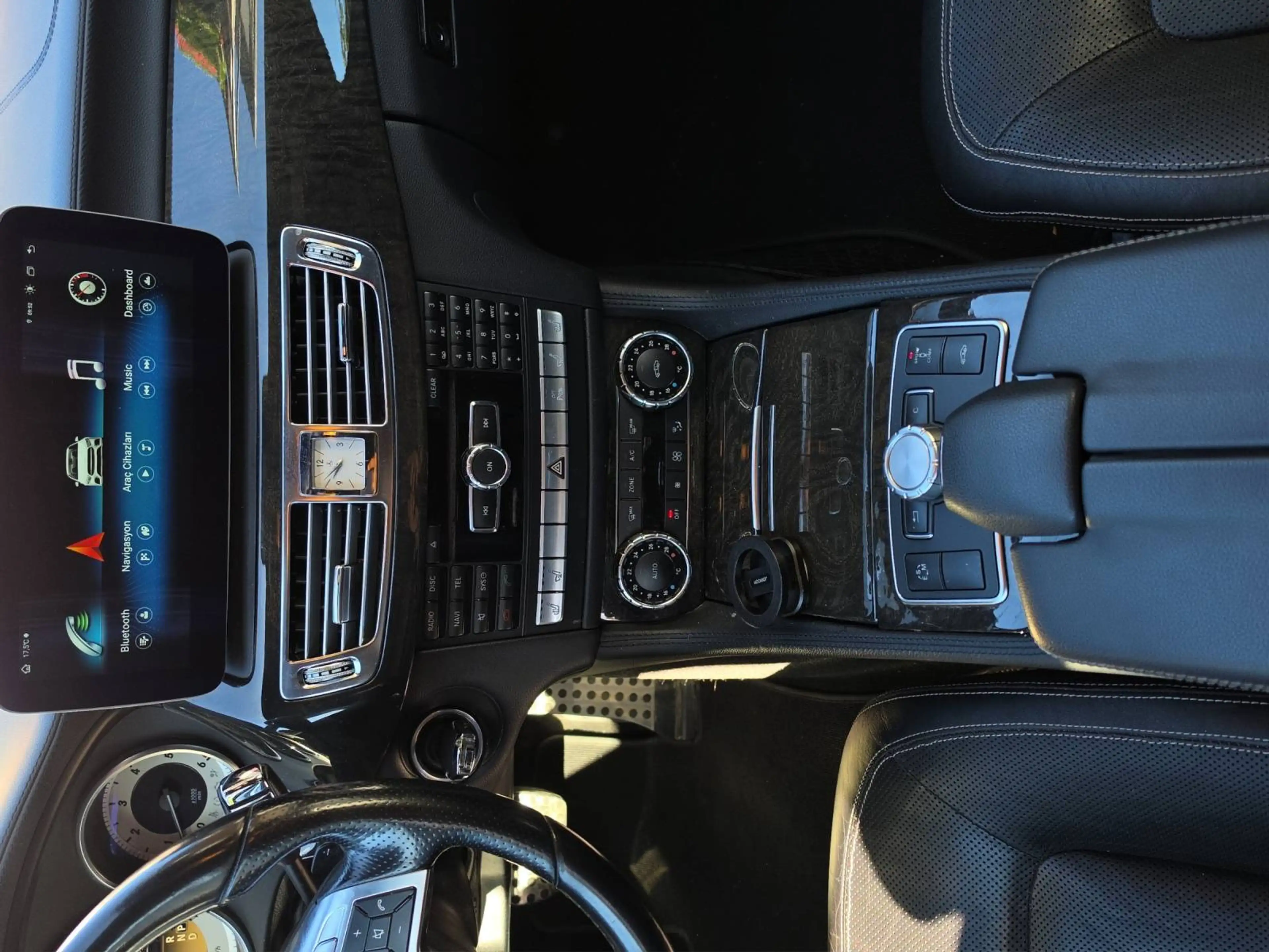 Mercedes-Benz CLS 350 CLS 350 CDI BlueEfficiency 4Matic (218.393) — photo 9