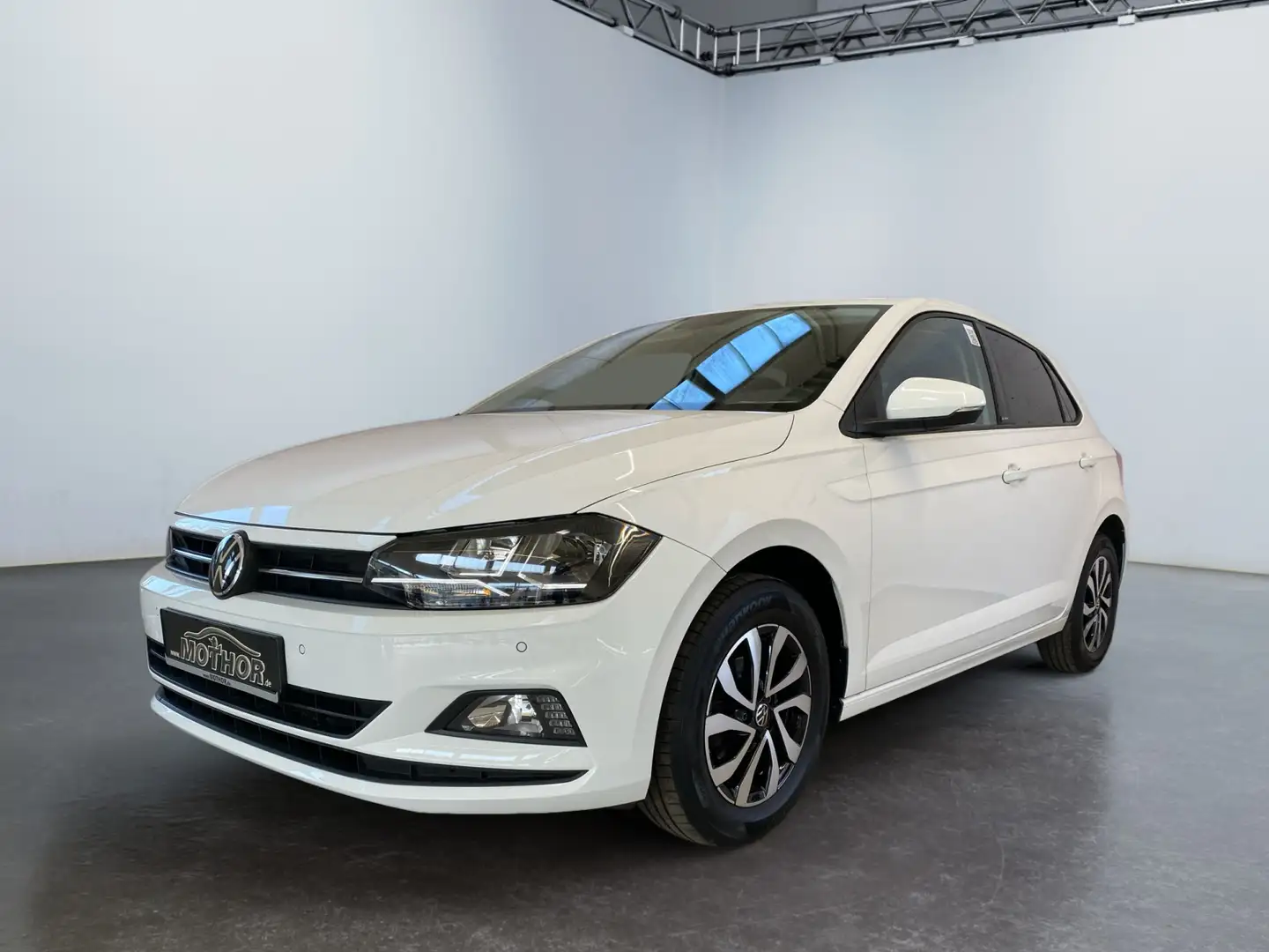 Volkswagen Polo Active VI 1.0 TSI LMF Klima W-Paket PDC Blanc - 2