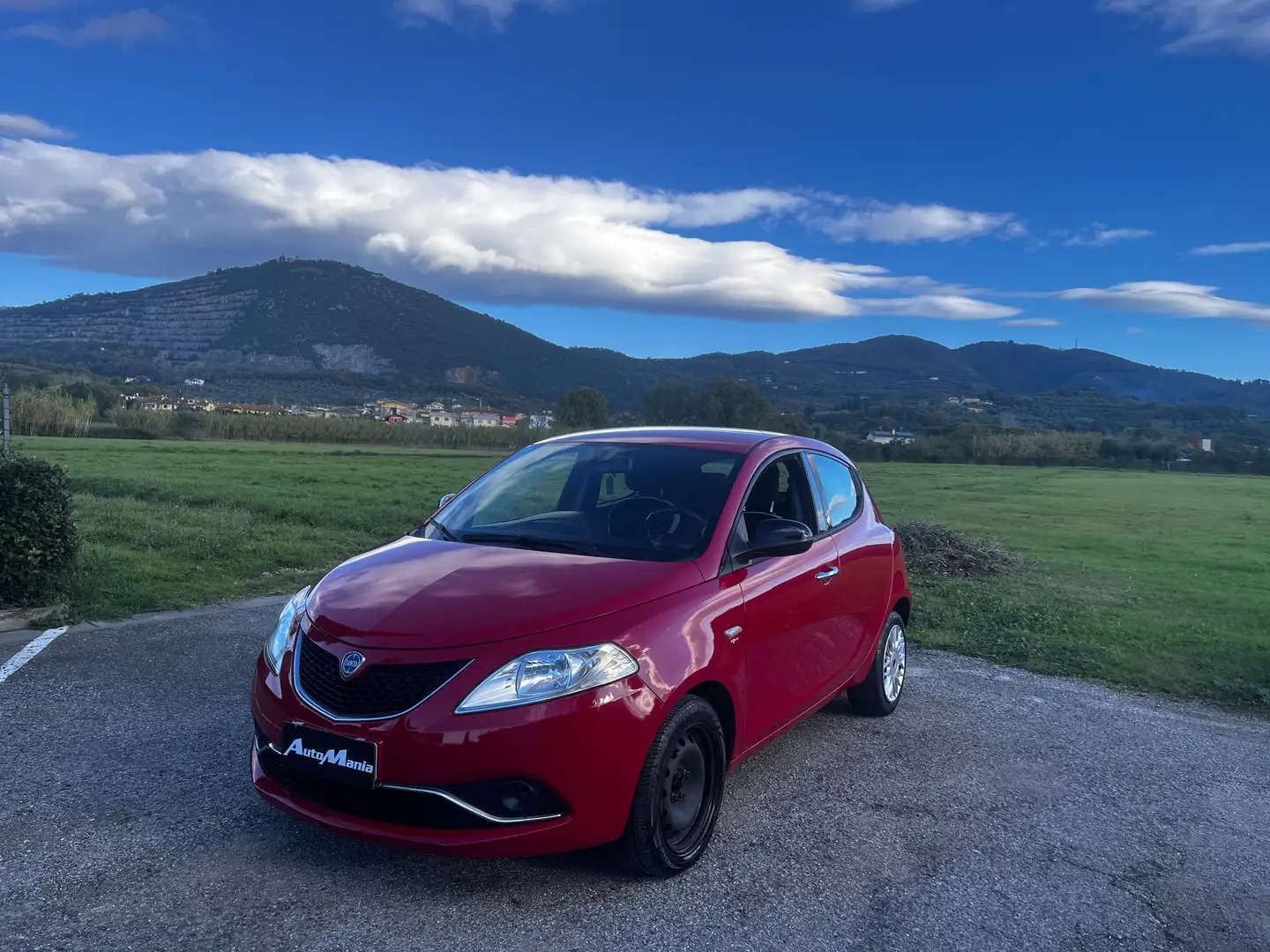 Lancia Ypsilon 1.2 ecochic Gpl 69cv Rouge - 1