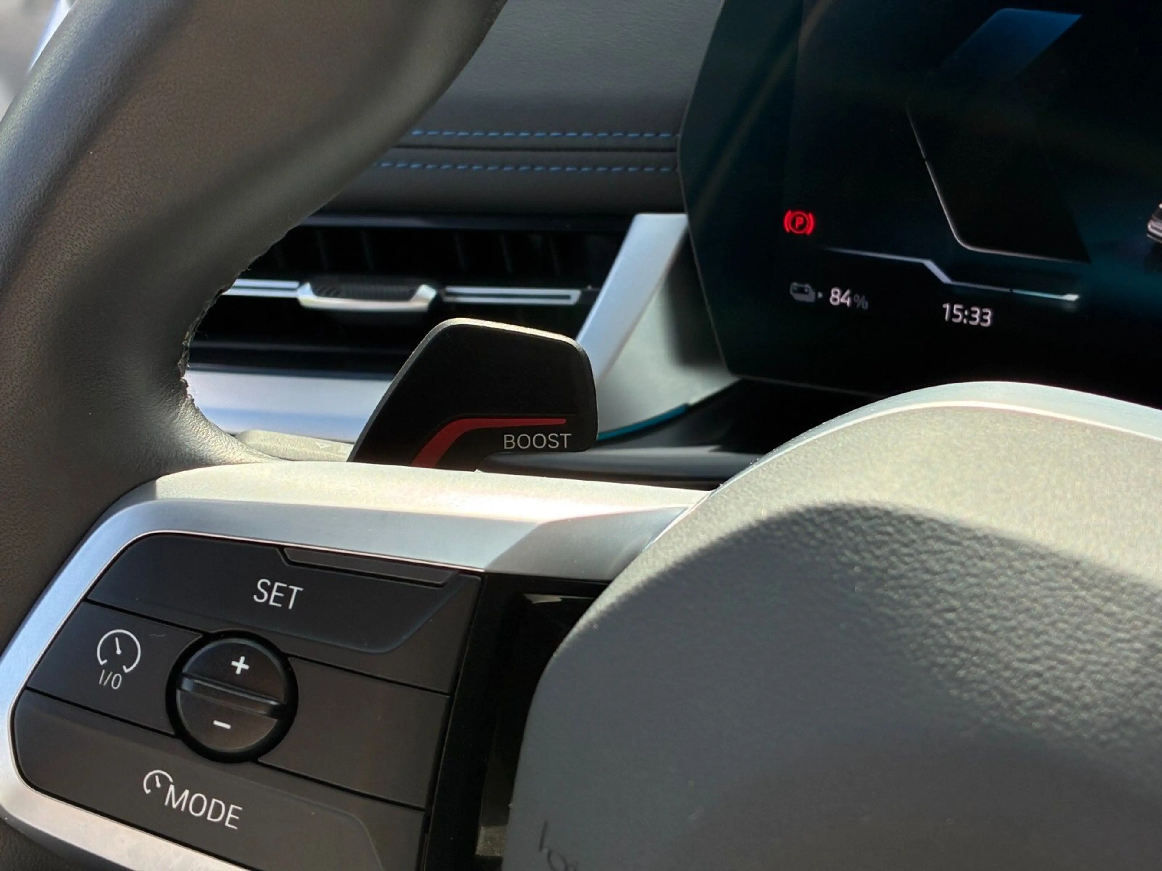 BMW iX1 20 eDrive M Sport — photo 14