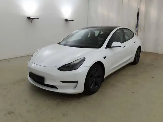 Tesla Model 3 Long Range Dual AWD