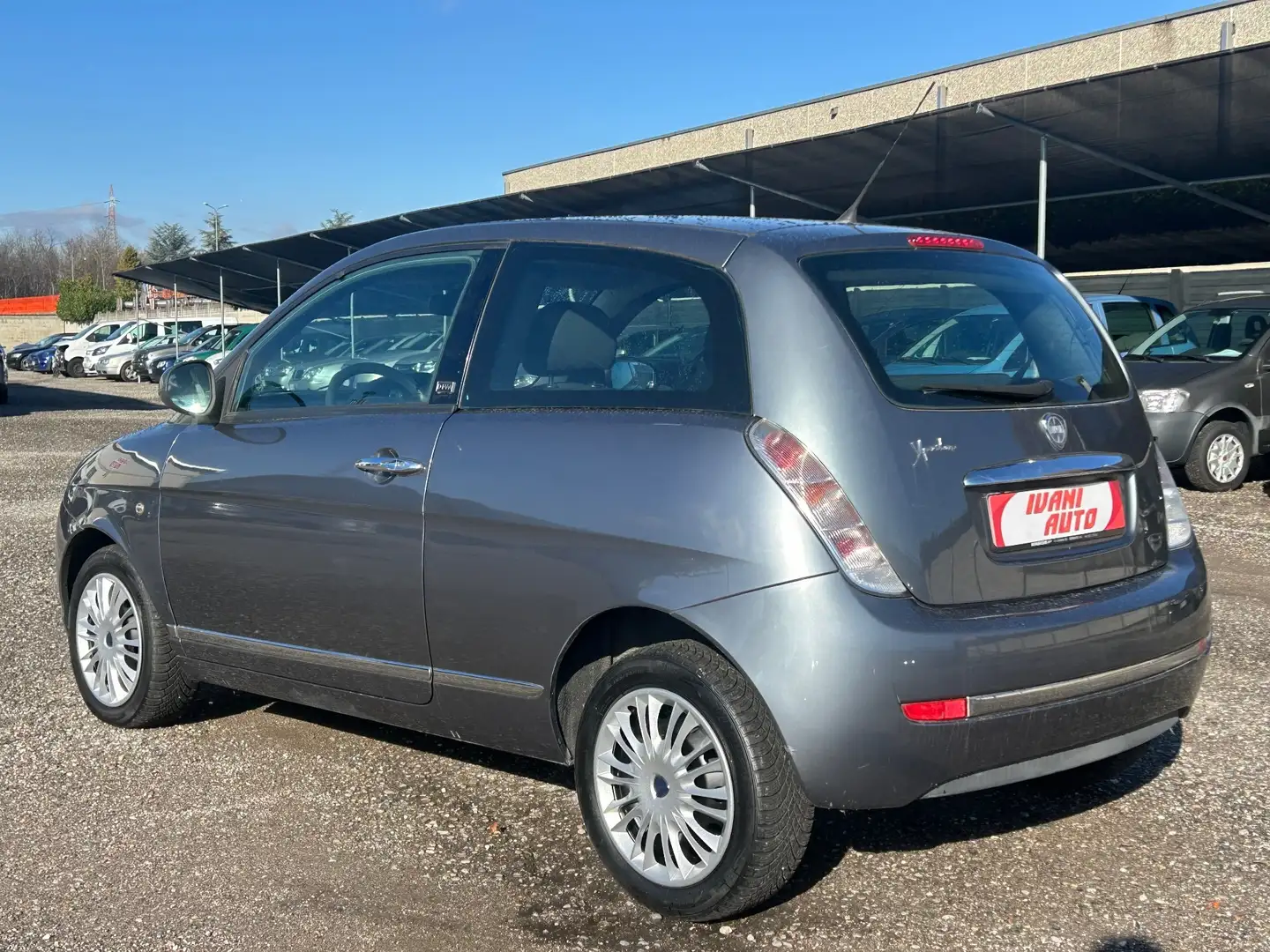 Lancia Ypsilon Ypsilon 1.3 MJT 75 CV Grigio - 2