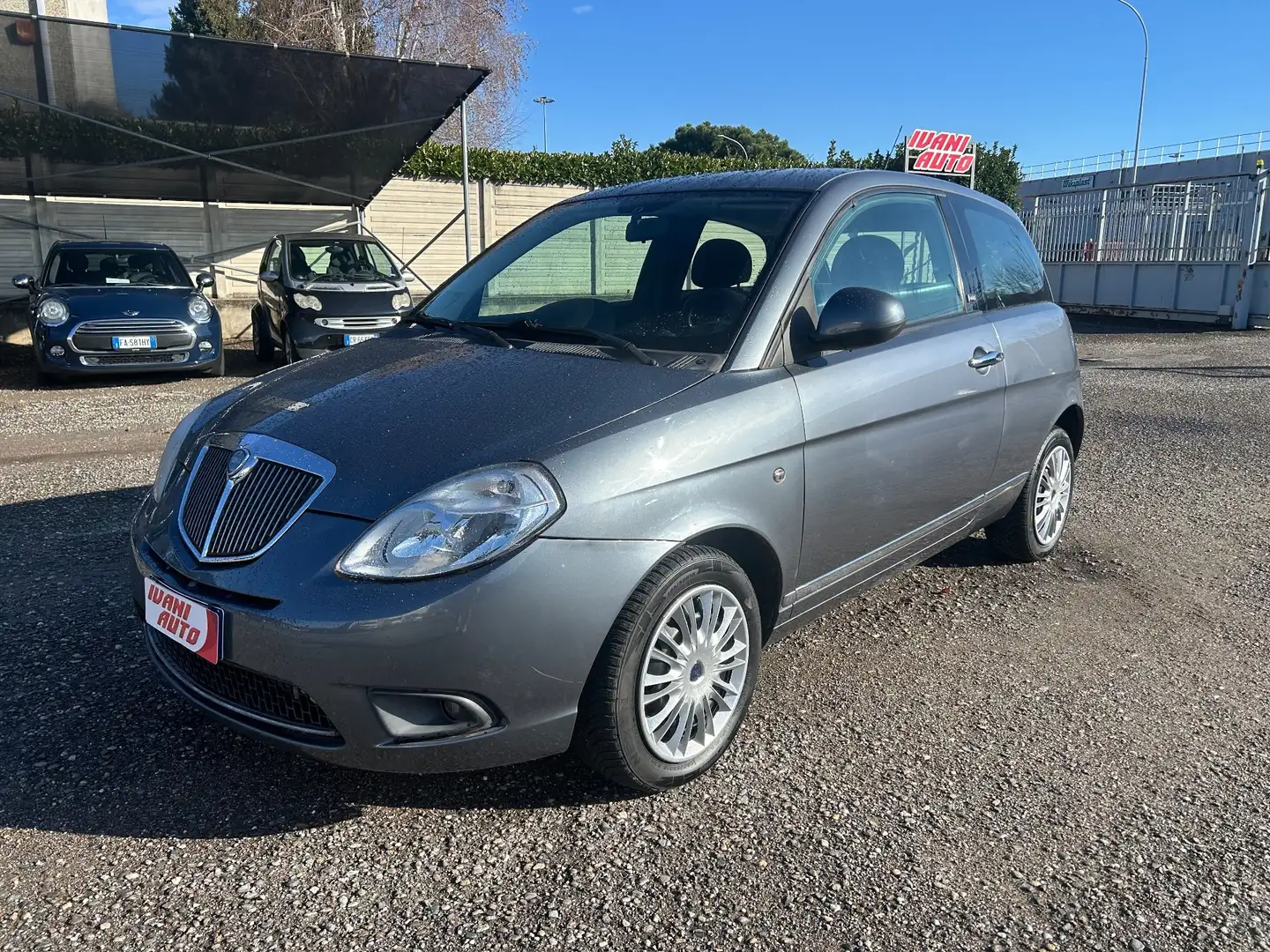 Lancia Ypsilon Ypsilon 1.3 MJT 75 CV Grigio - 1