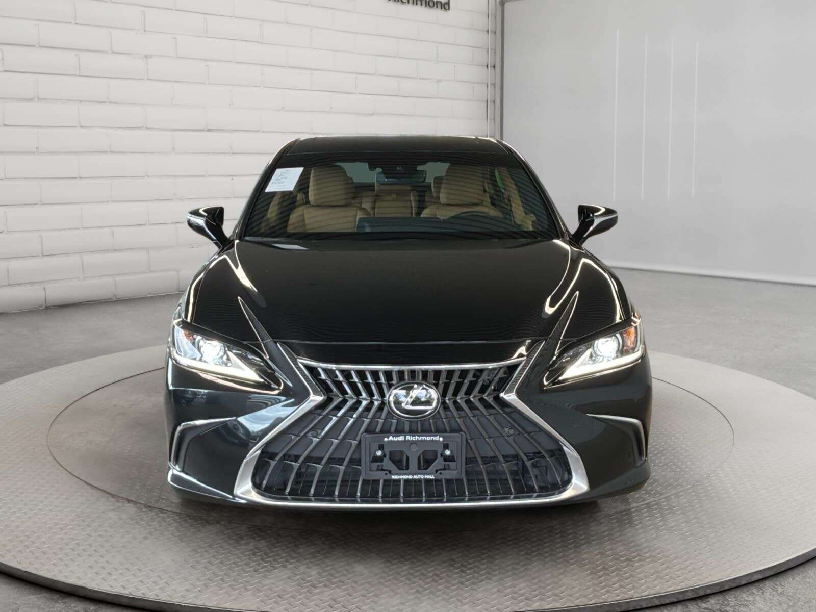 2025 Lexus ES ES 300h — снимка 1