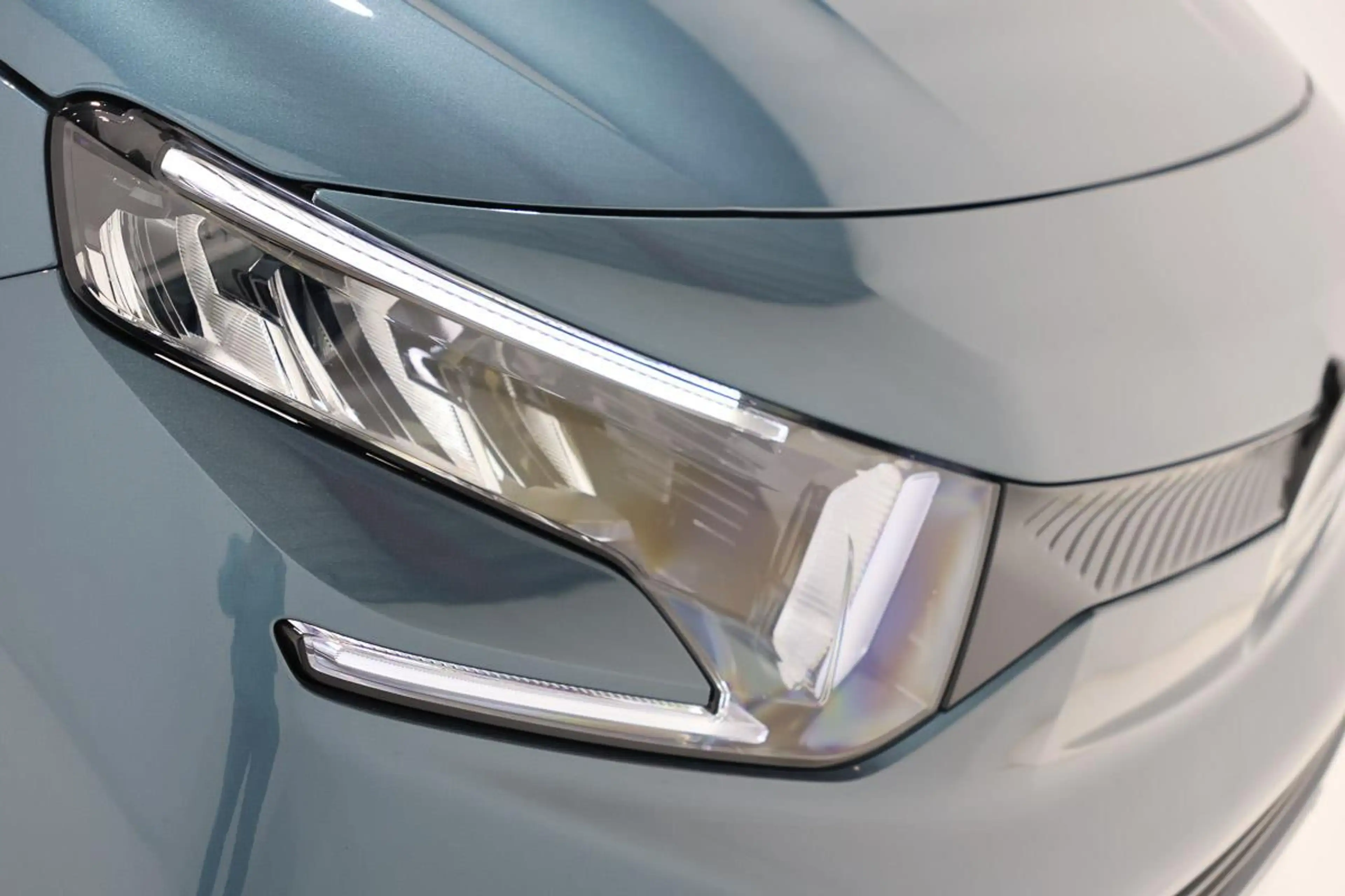 Citroen Berlingo 1.2 - 110  LED - ATTELAGE - CAM - CARPLAY — photo 6