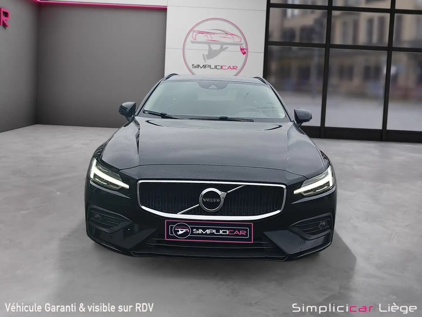 Volvo V60 V60 2.0 D3 Momentum Pro Geartronic Noir - 2