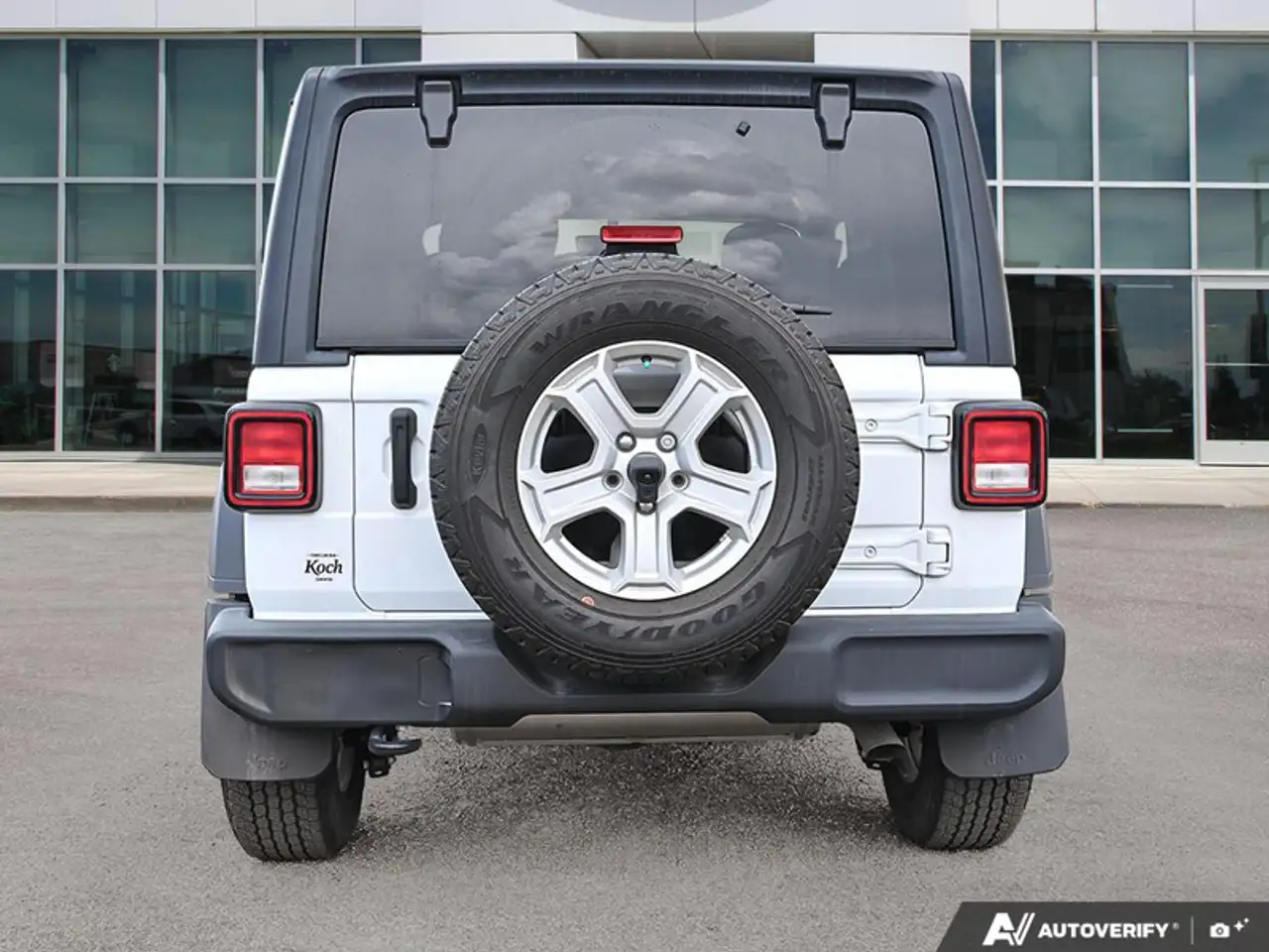 Jeep Wrangler снимка Jeep Wrangler