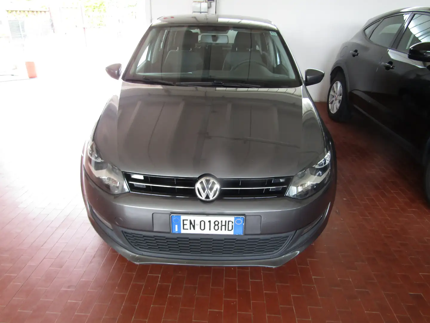Volkswagen Polo 5p 1.2 tdi Comfortline Gris - 1