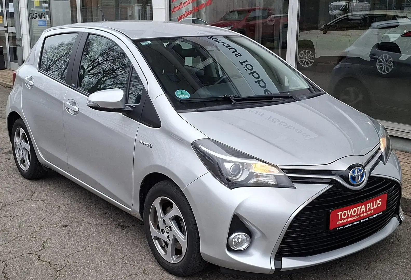 Toyota Yaris Edition-S Hybrid + Garantie + Winterräder + ++ Silber - 2