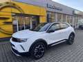 Opel Mokka-E Ultimate +LEDER+11KW OBC+SOH 100 %+ Weiß - thumbnail 1
