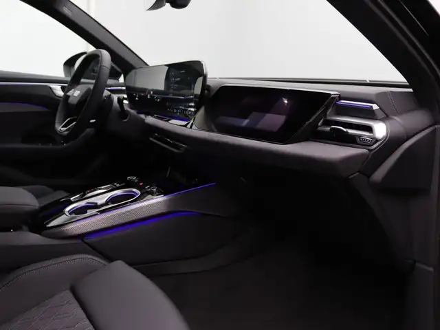 Audi A6 view 8