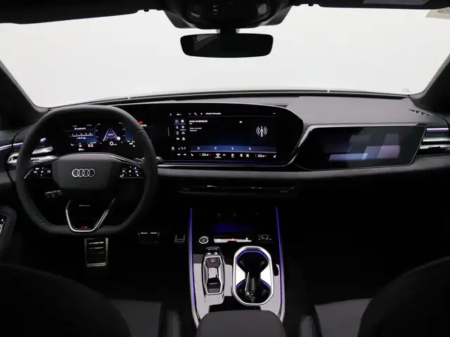 Audi A6 view 10